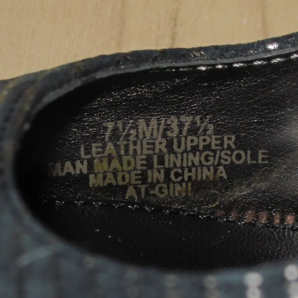Arturo Chiang NWOT textured leather slingback 7.5